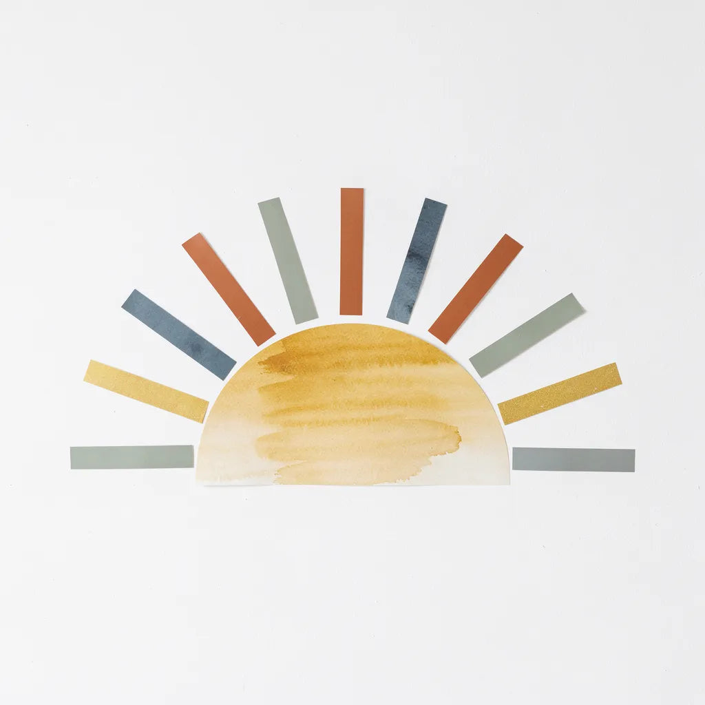 Adesivo de parede boho sol colorido multicolorido em parede branca — Vittara Decor