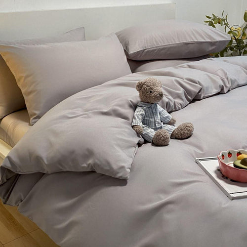 Jogo de cama nórdico liso cinza em quarto aconchegante - Vittara Decor