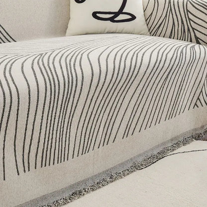 Manta para Sofá em Chenille cinza detalhe do padrão de ondas no tecido - Vittara Decor