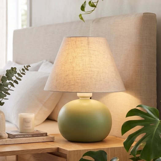 Abajur de cerâmica bolinha verde pistache com cúpula de tecido - Vittara Decor