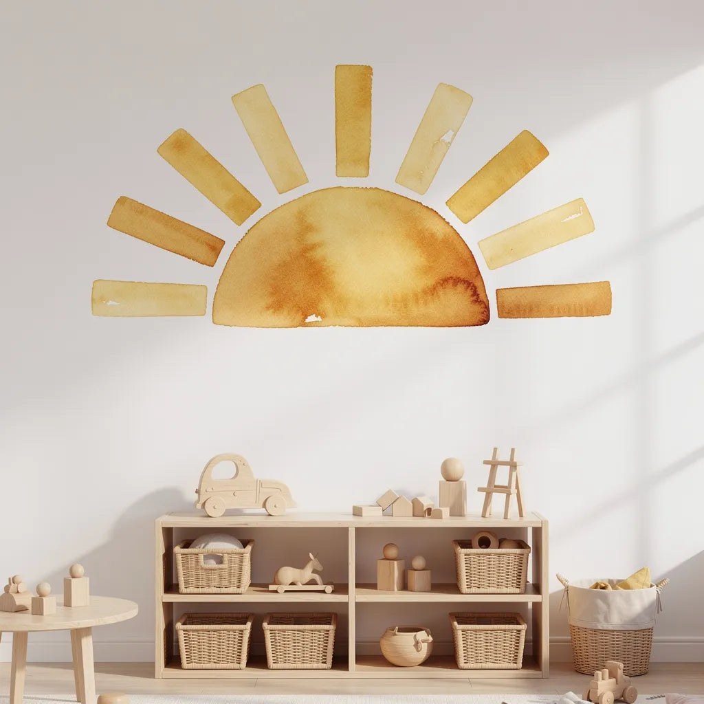 Adesivo boho sol grande dourado acima de estantes de brinquedos em playroom nórdico — Vittara Decor