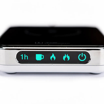 Detalhe do painel touch com icones retroiluminados do aquecedor de canecas USB — Vittara Decor