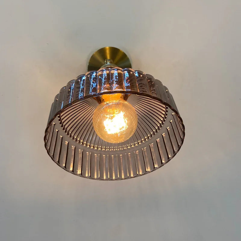 Arandela de Parede Vidro Canelado Estilo Vintage Instalada no Teto - Vittara Decor