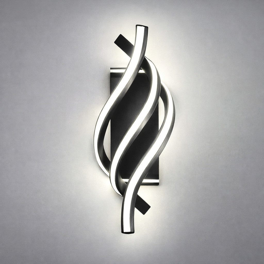 Arandela de parede LED espiral preta acesa em parede cinza clara - Vittara Decor