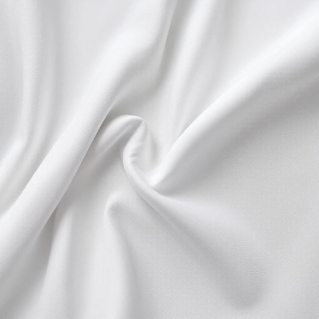 Capa de sofá Jacquard branco dobrada fundo neutro - Vittara Decor