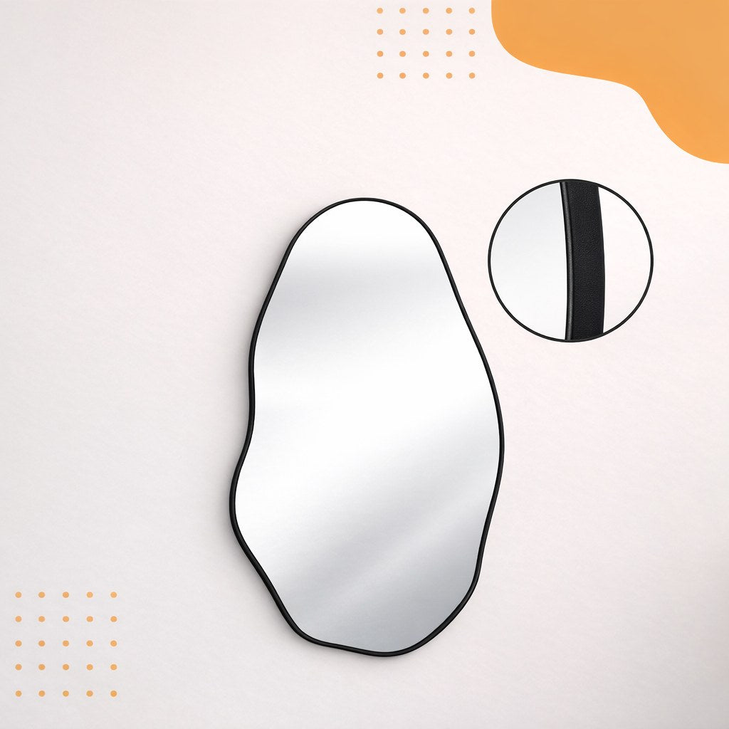 Detalhe ampliado da moldura fina preta na borda do espelho orgânico - Vittara Decor