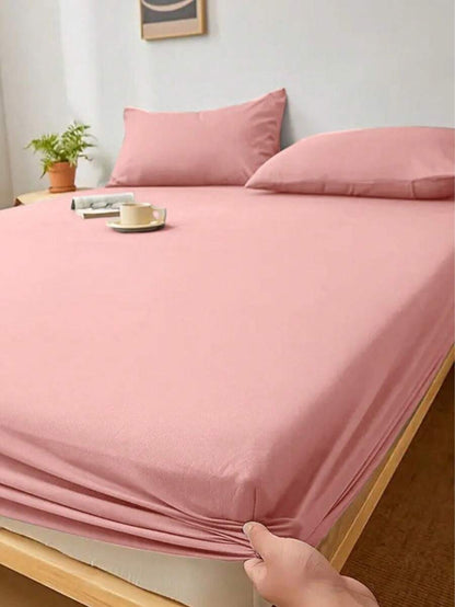 Jogo de Cama 400 Fios liso rosé com fronhas combinando em cama de casal - Vittara Decor