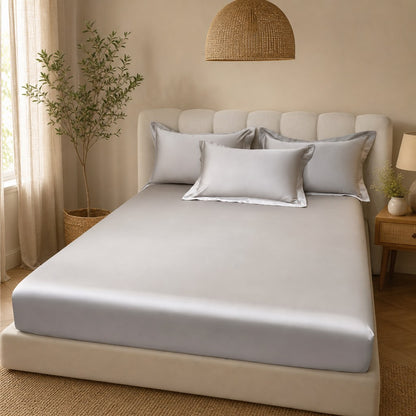 Lençol de algodão egípcio prata em quarto neutro e calmo - Vittara Decor
