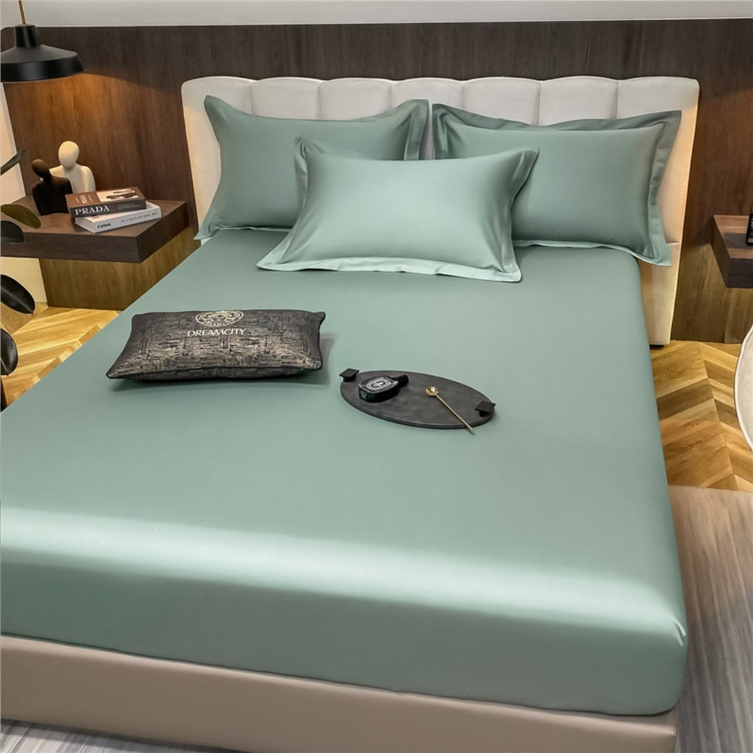 Jogo de cama de algodão egípcio verde acetinado no quarto - Vittara Decor