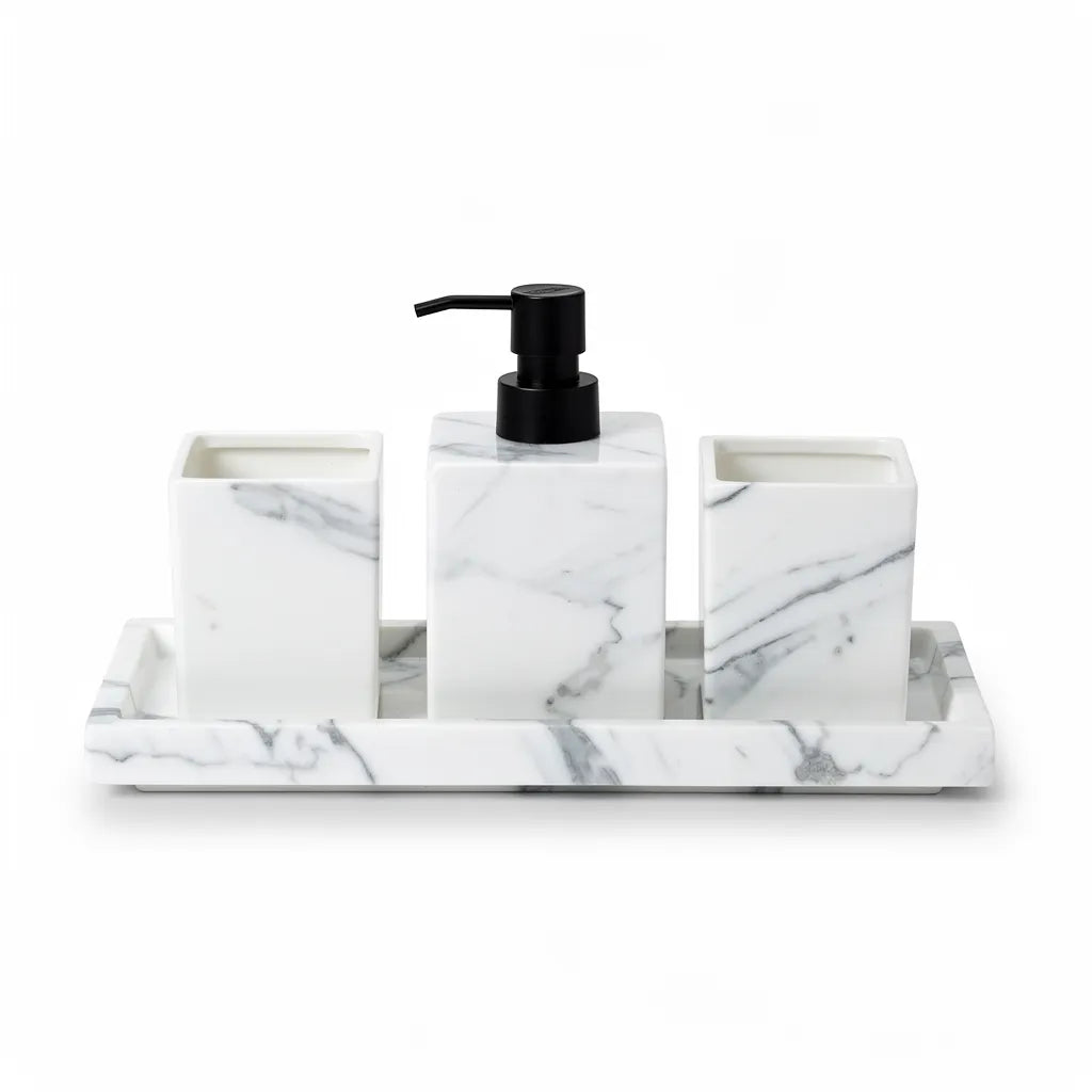 Kit acessórios de banheiro efeito mármore branco 4 peças — fundo branco — Vittara Decor
