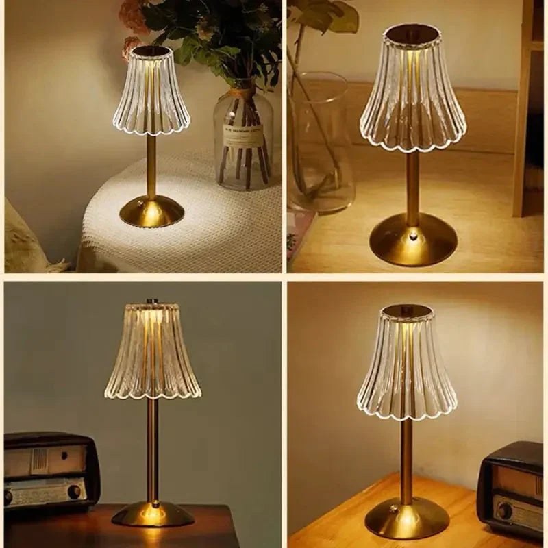 Luminária de mesa sem fio dourada acesa em quatro ambientes diferentes - Vittara Decor