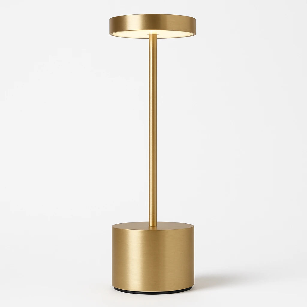Luminária de mesa LED recarregável sem fio em metal dourado fosco - Vittara Decor
