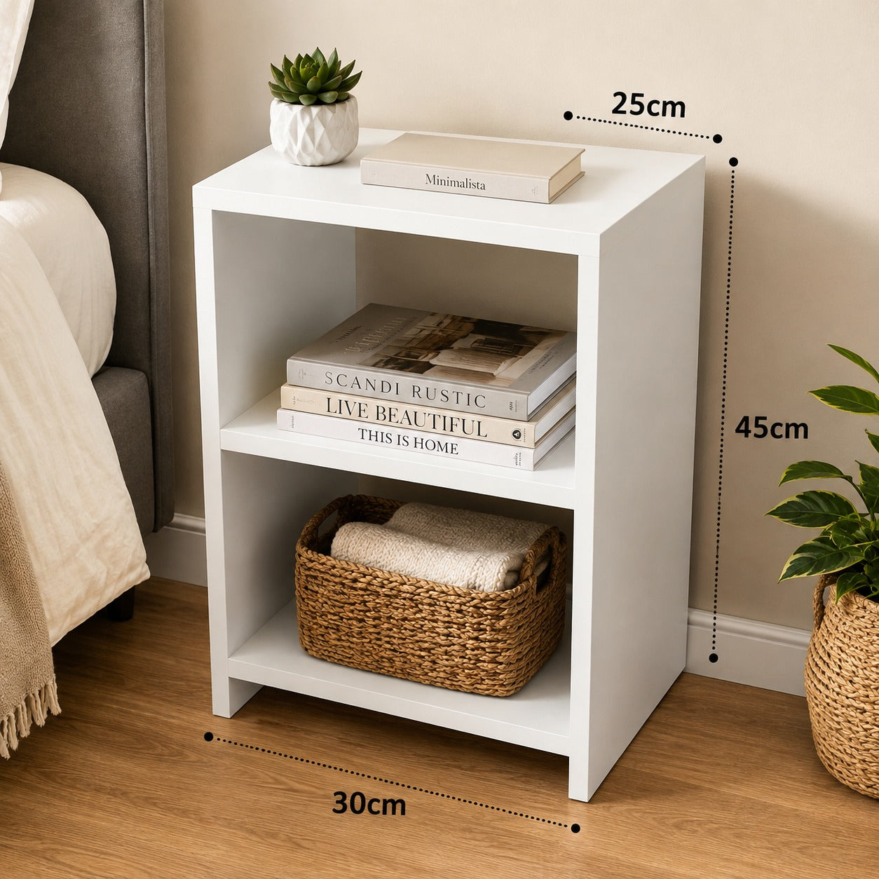 Medidas da mesa de cabeceira: 30 cm de largura, 25 cm de profundidade e 45 cm de altura