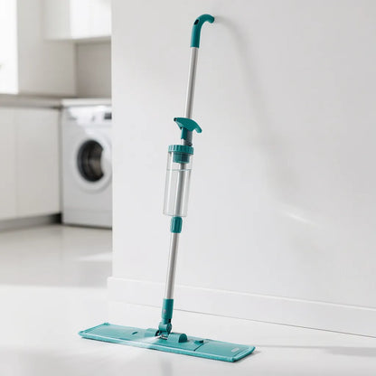 Mop spray completo montado apoiado em parede branca em área de serviço limpa mostrando altura total de 130cm - Vittara Decor