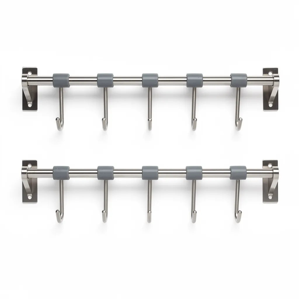 Kit 2 unidades suporte para vassouras inox dois trilhos idênticos fundo branco - Vittara Decor